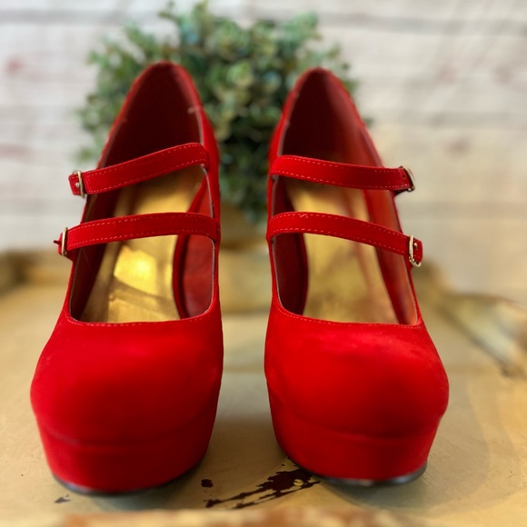 Stephy-H Red My Delicious Shoes High Heels size 7 worn once Excellent condition. - Picture 2 of 6